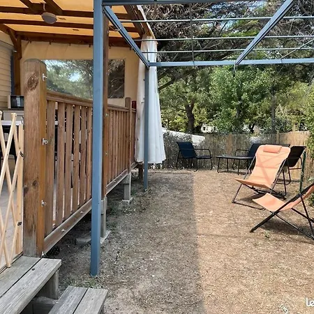 Camping Mobil 4/6 Places A Jean De Monts *
