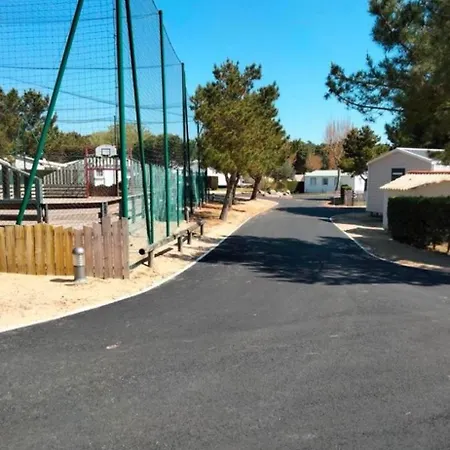 Mobil 4/6 Places A Jean De Monts